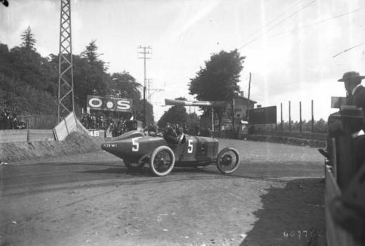Georges_Boillot_at_the_1914_French_Grand_Prix_(3)